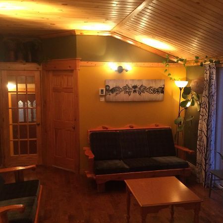 Maison Bleue Sainte Anne-des-Chênes エクステリア 写真